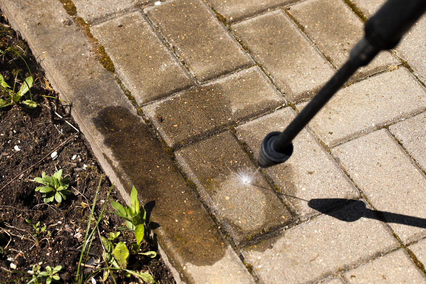 Sidewalk & Driveway Cleaning